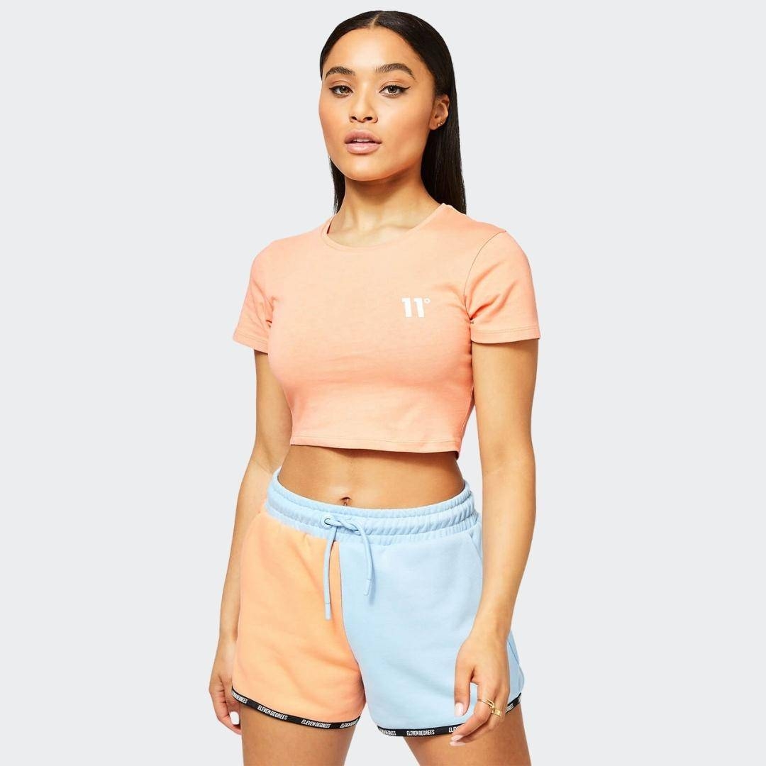 11 DEGREES CORE CROPPED SLIM FIT T-SHIR