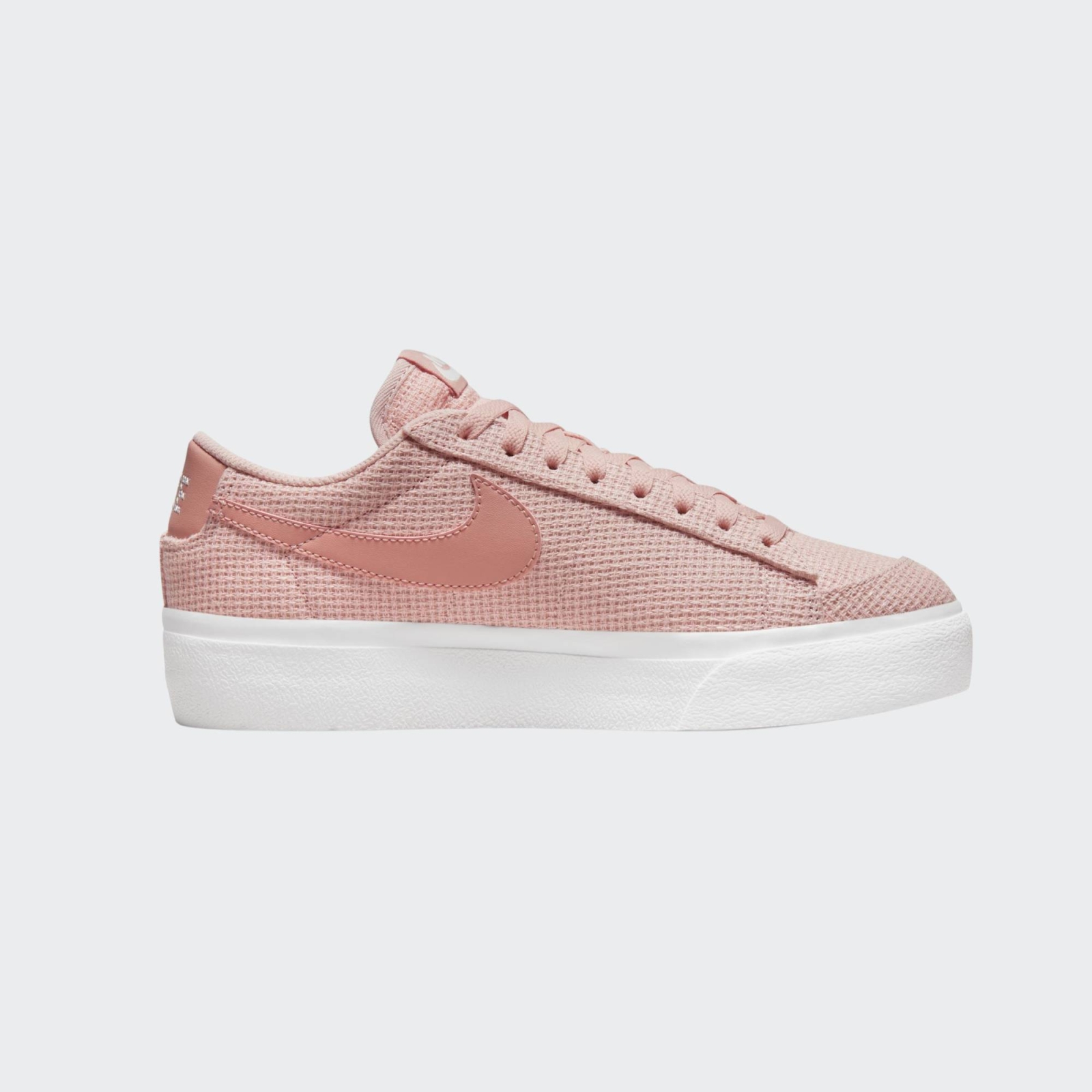 NIKE BLAZER LOW PLATFORM