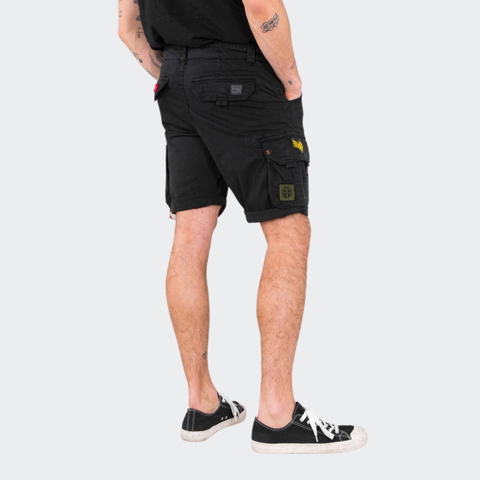 PriveSports | Αθλητικά Είδη -Online shop | ALPHA INDUSTRIES CREW SHORT PATCH