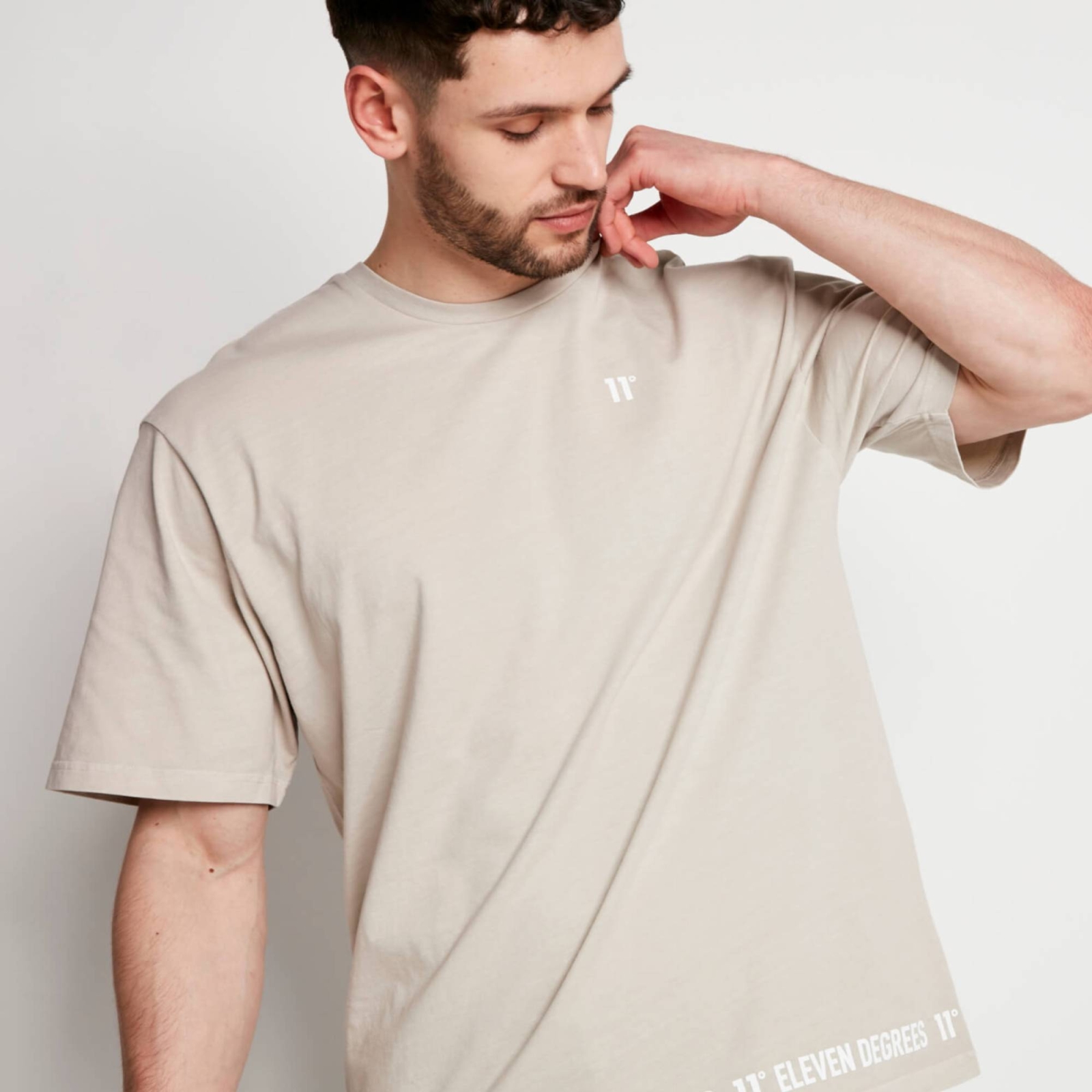 11 DEGREES WASHED HEM PRINT T-SHIRT