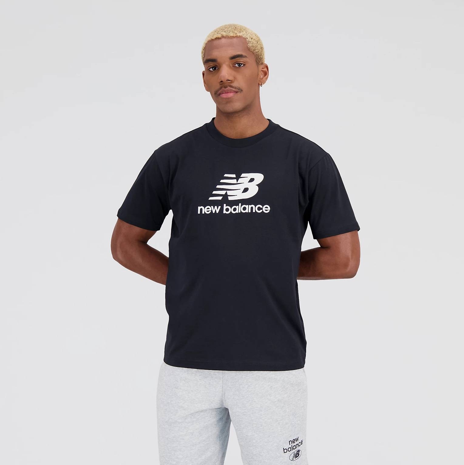 PriveSports | Αθλητικά Είδη -Online shop | NEW BALANCE ESSENTIALS STACKED  LOGO COTTON JERSEY T-SHIRT