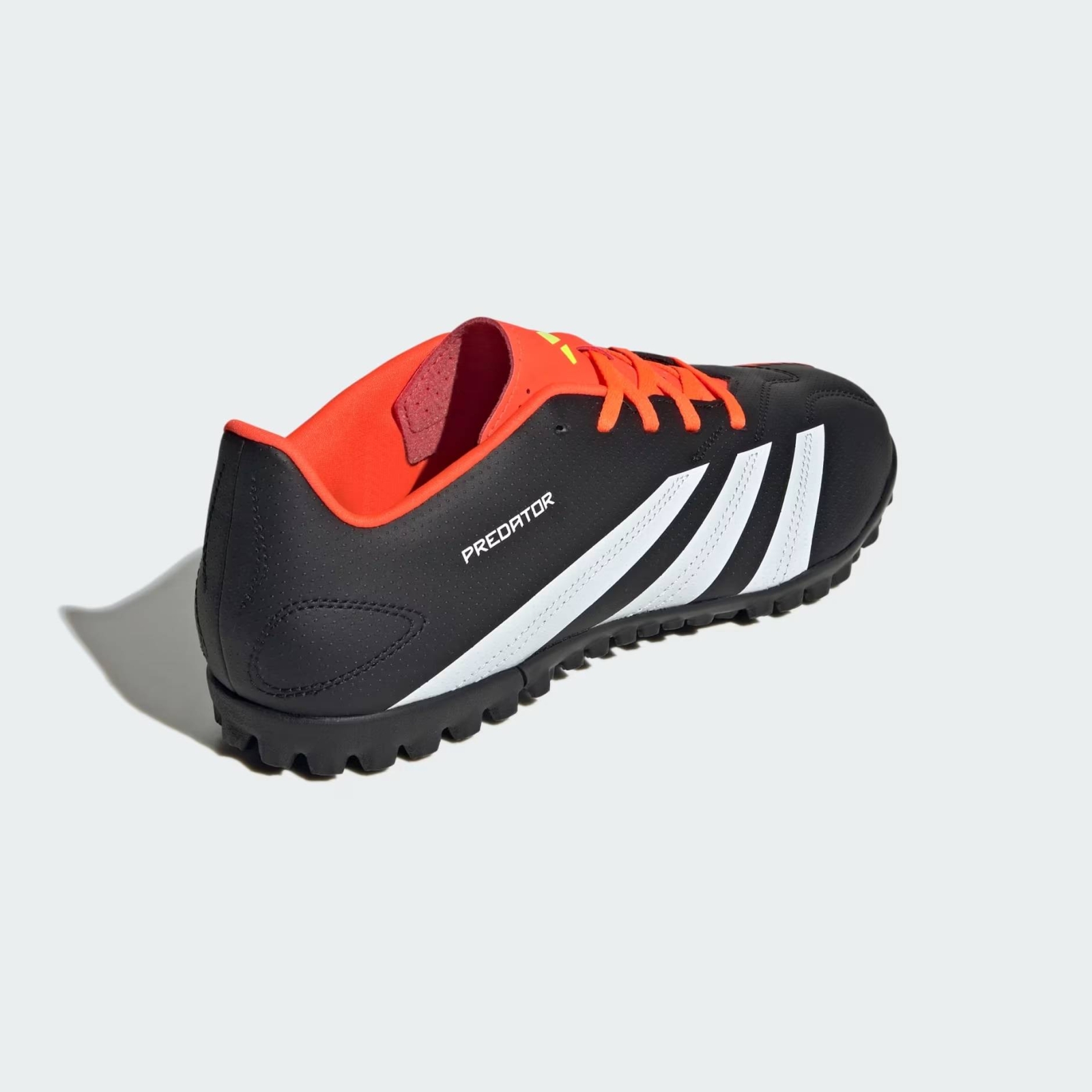 ADIDAS PREDATOR CLUB TF