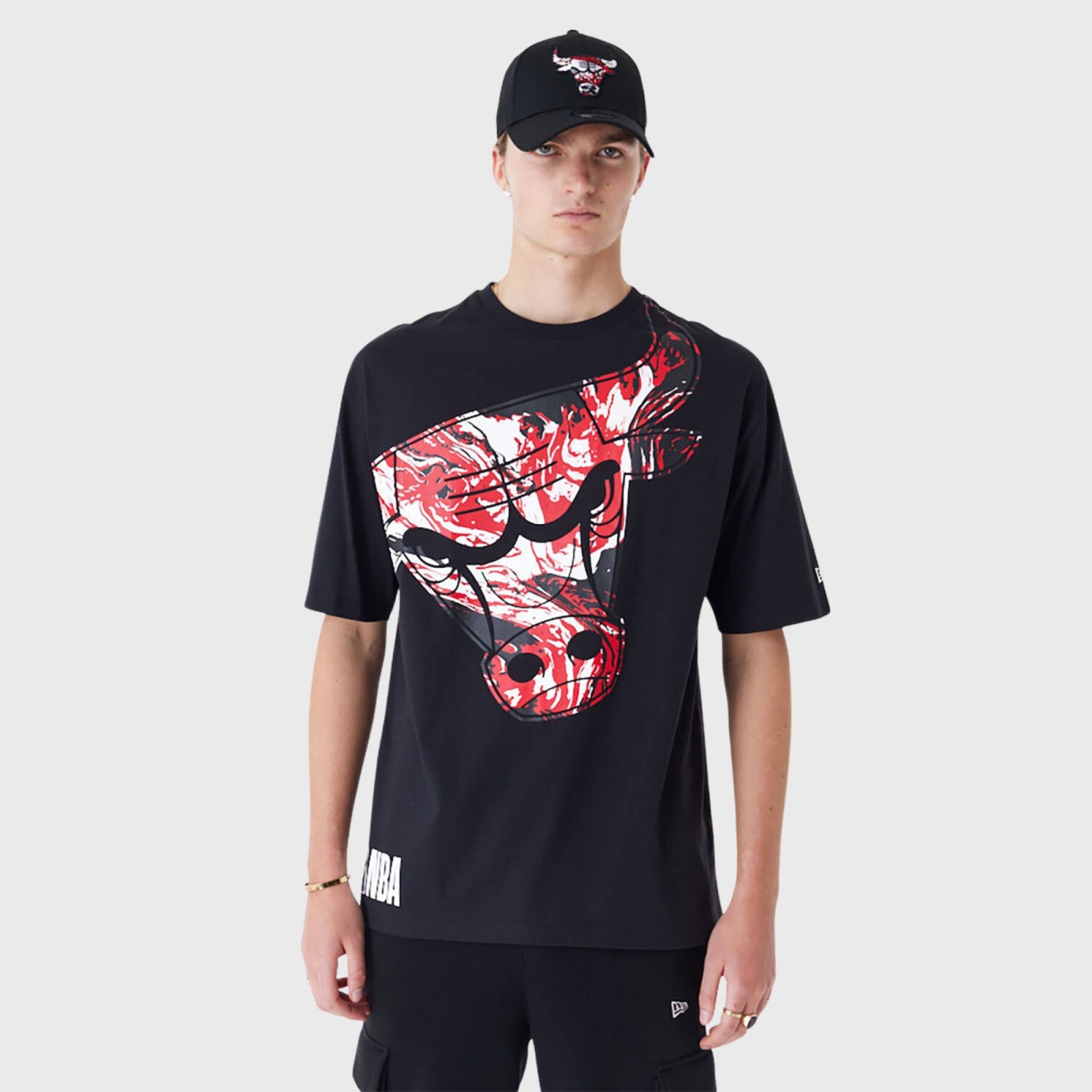 NEW ERA CHICAGO BULLS NBA AOP INFILL TEE