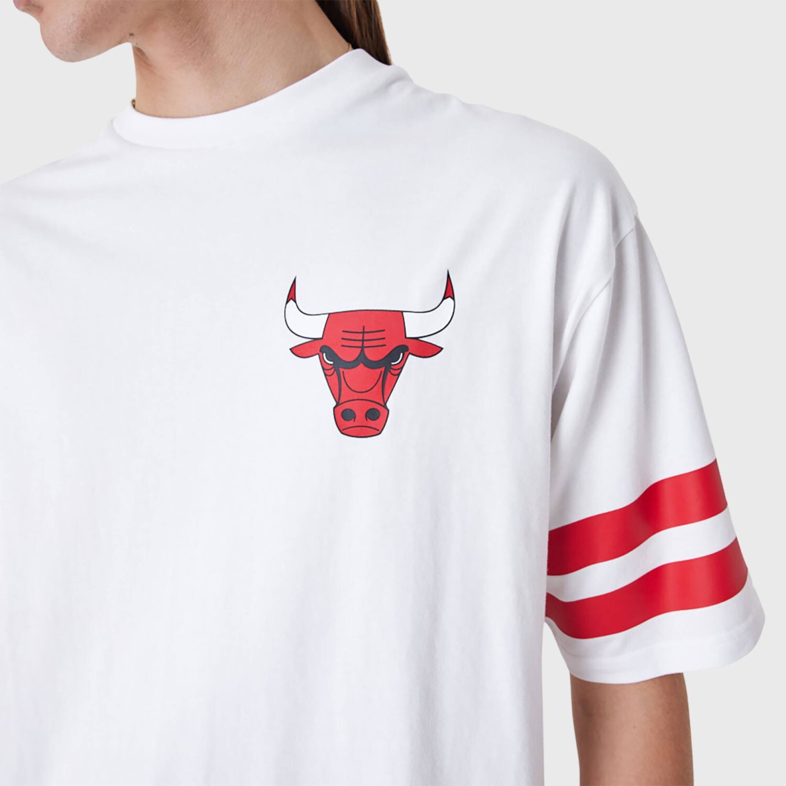 NEW ERA CHICAGO BULLS NBA ARCH GRAPHIC TEE