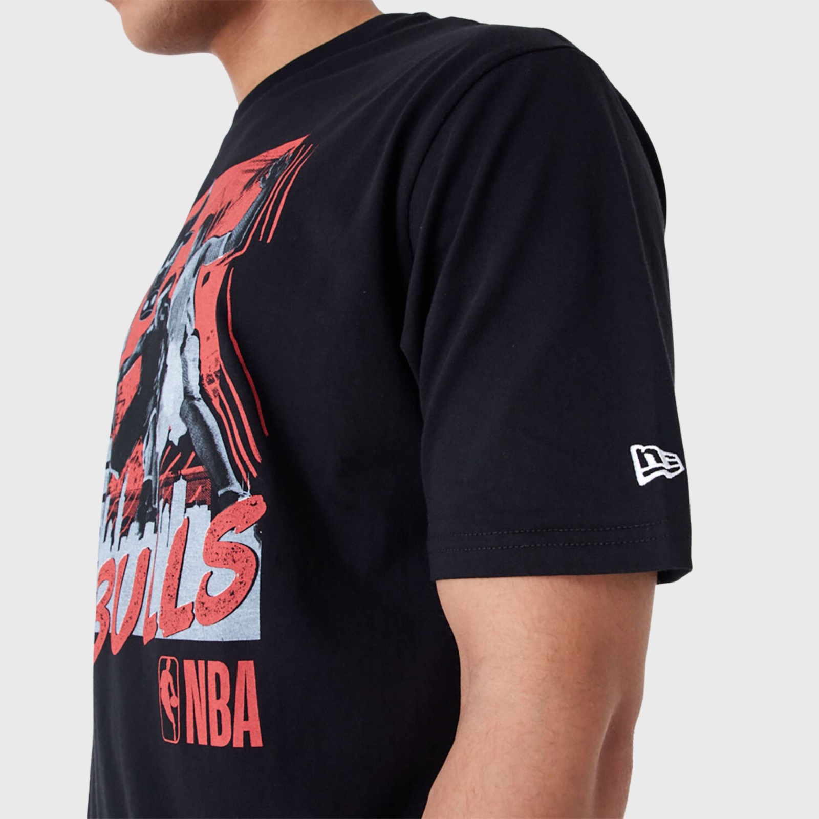 NEW ERA CHICAGO BULLS NBA PLAYER GRAPHIC TEE