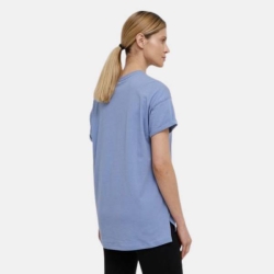 DKNY EMBOSSED MEDALLION RELAXED FIT TEE