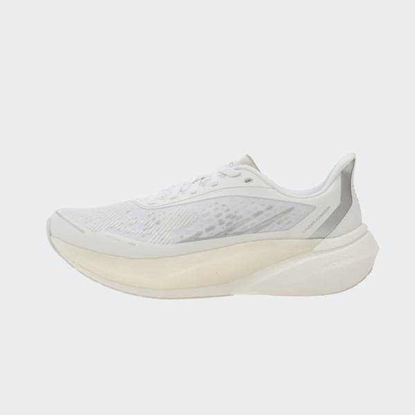 UNDER ARMOUR WOMENS VELOCITI DISTANCE