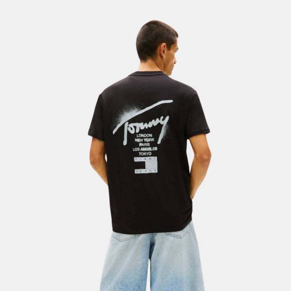 TOMMY JEANS CITY SIGN TEE