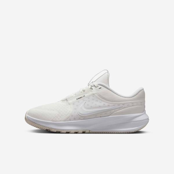 NIKE STAR RUNNER 5 GS