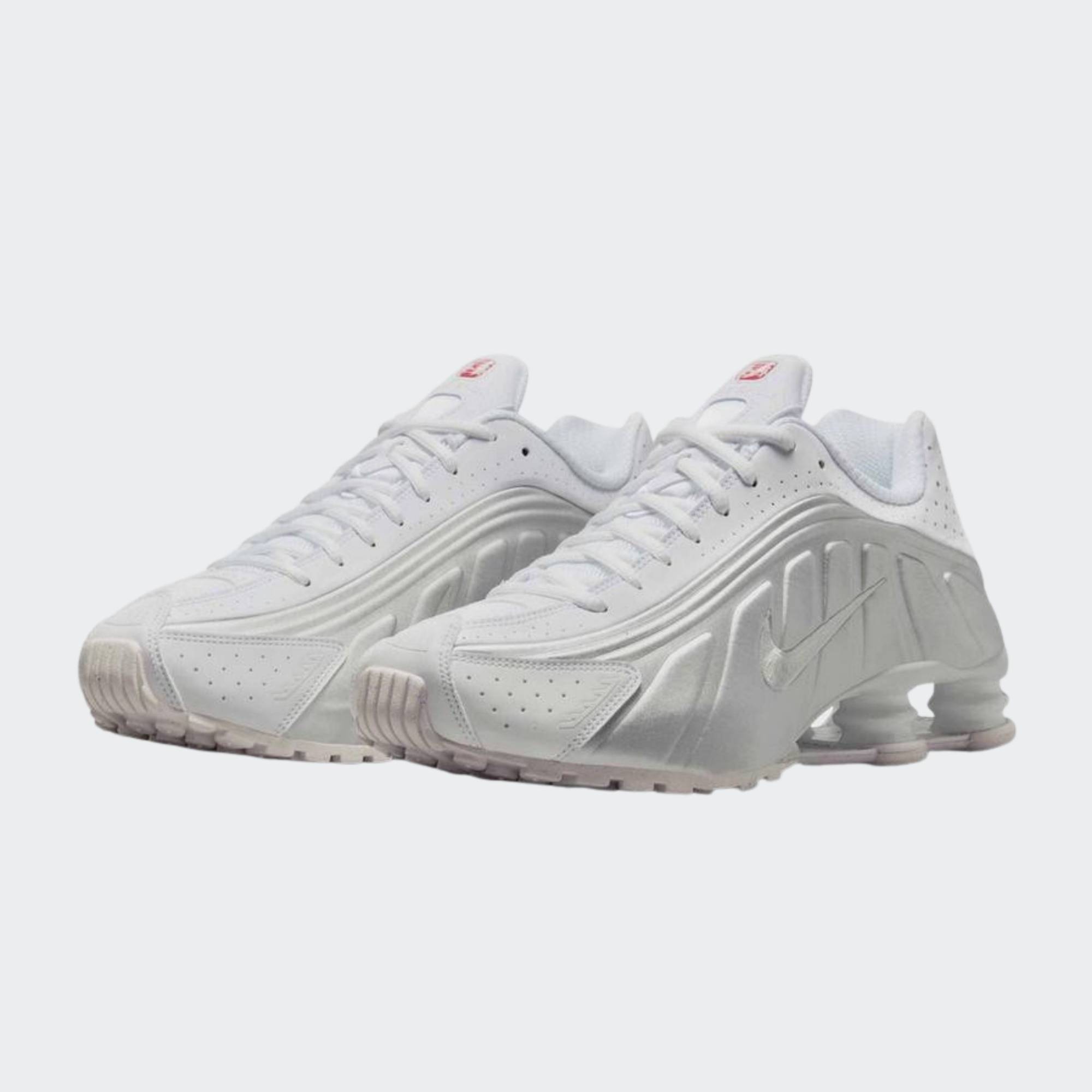 NIKE  SHOX R4
