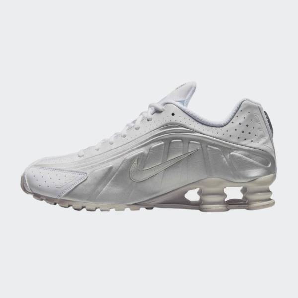 NIKE  SHOX R4