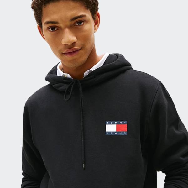 TOMMY JEANS MENS REGULAR ESSENTIAL FLAG HOOD